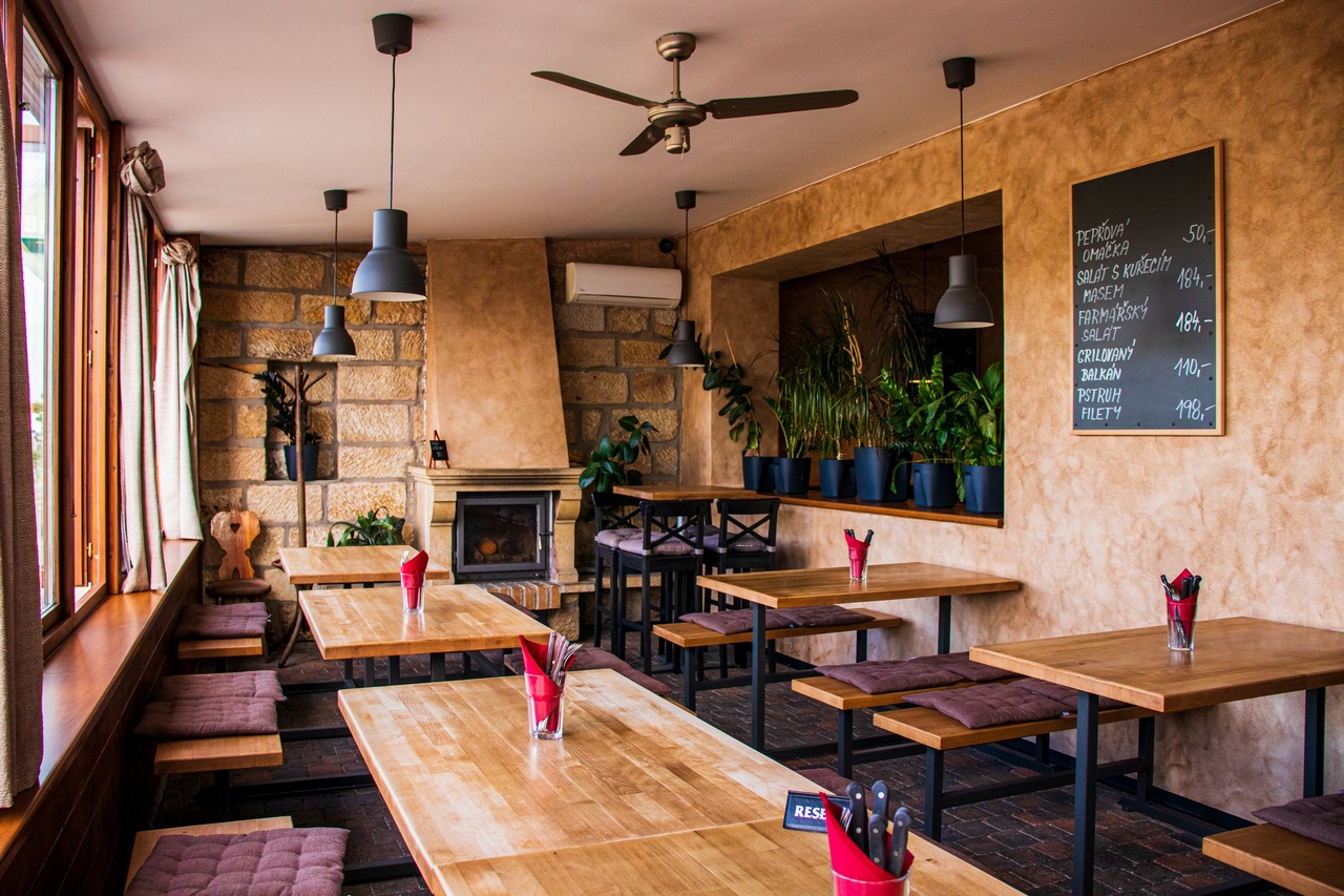 Pohled do restaurace U Motlů Pohled do restaurace U Motlů